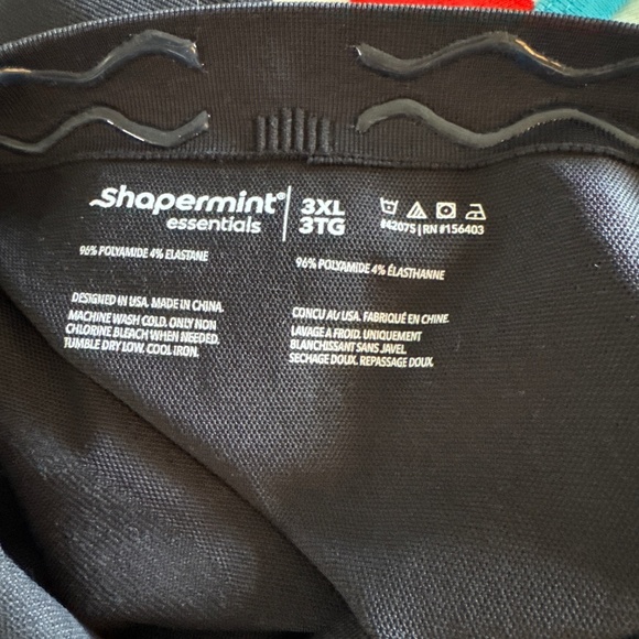 Leggings by Shapermint - NEW - Picture 2 of 2